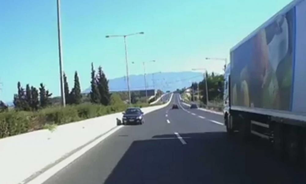 Εθνική Οδός Κορίνθου – Τρίπολης: Οδηγούσε ανάποδα και πίστευε ότι οι υπόλοιποι πηγαίνουν λάθος (βίντεο)